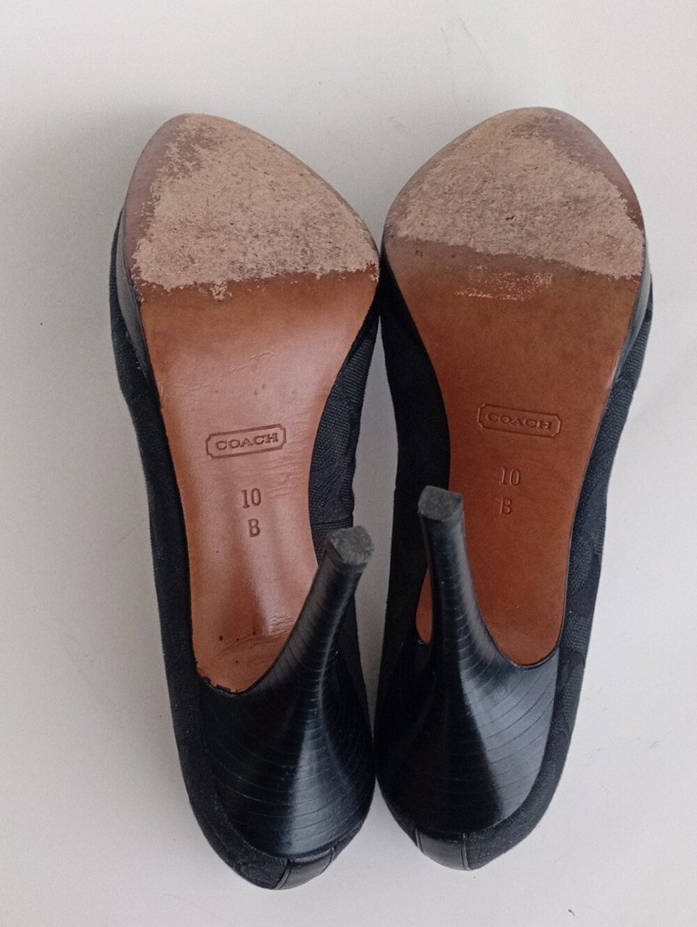 COACH Black Signature Monogram Pointed Toe Heels Size 10B | Designer Dress Shoes - Picture 16 of 17